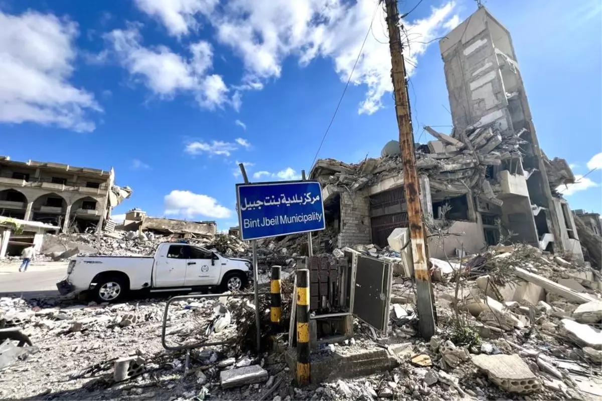 İsrail, Lübnan’dan Çekilme Tarihini Uzatıyor