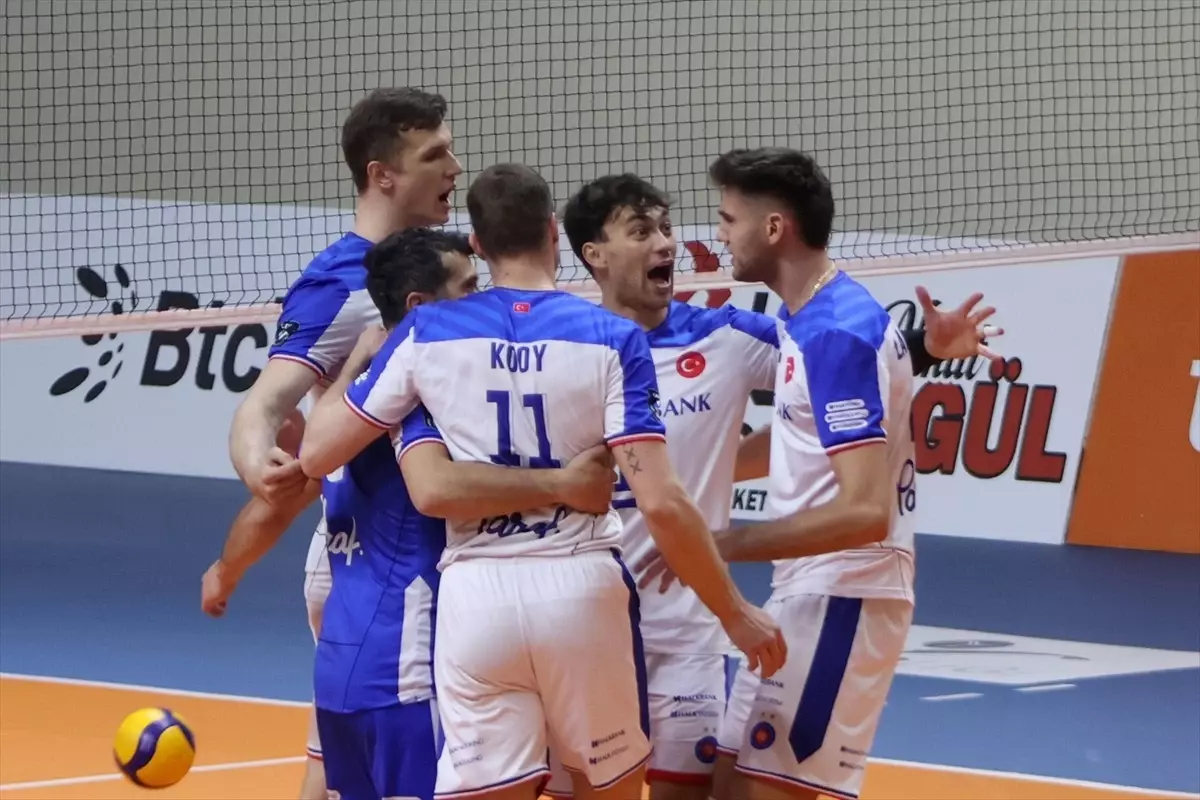 Halkbank’tan Temiz Galibiyet