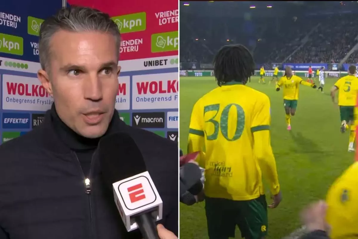 : Van Persie çıldırdı: Tüm dünya bu skandalı konuşuyor