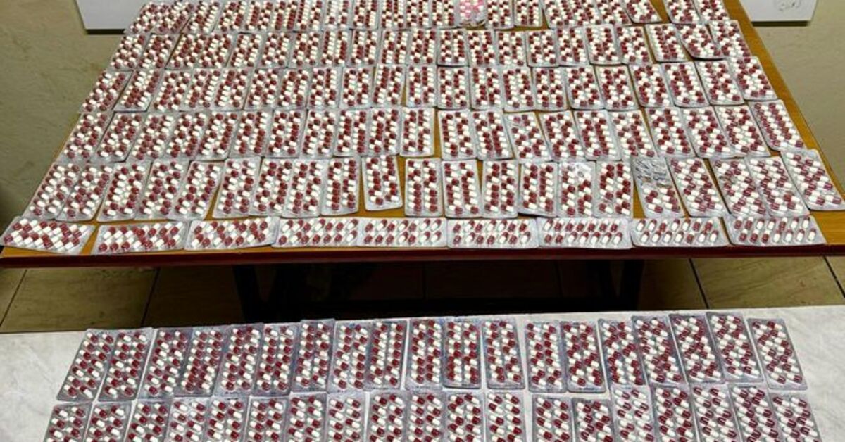Aydın’da yeşil reçeteyle satılan 2 bin 499 hap ele geçirildi